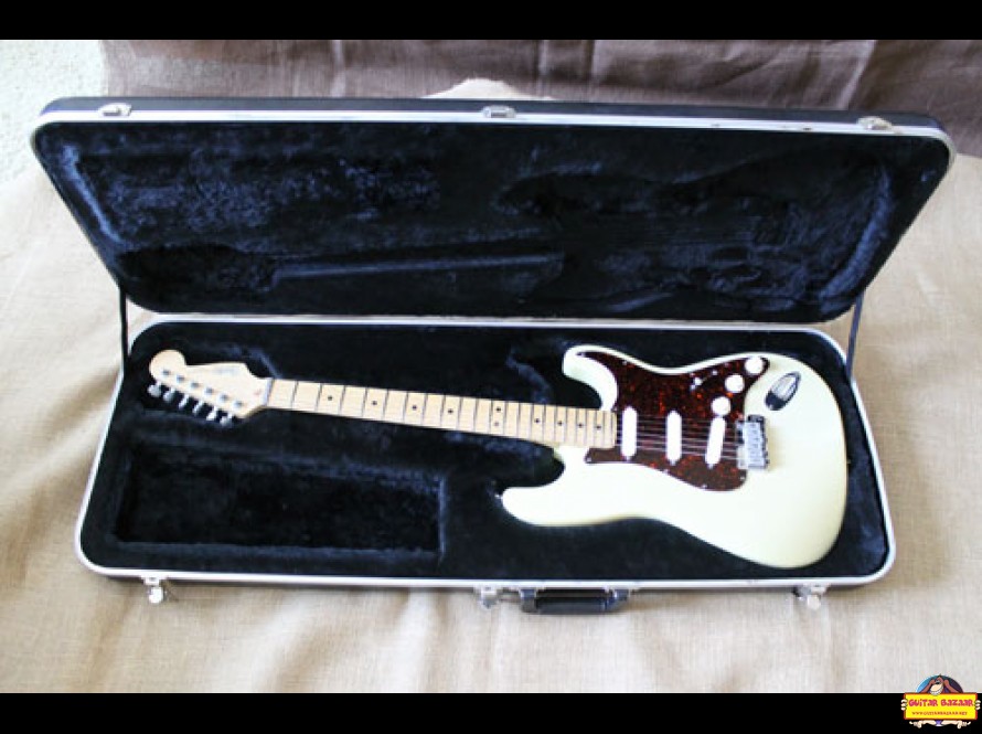 Fender Stratocaster Deluxe Plus