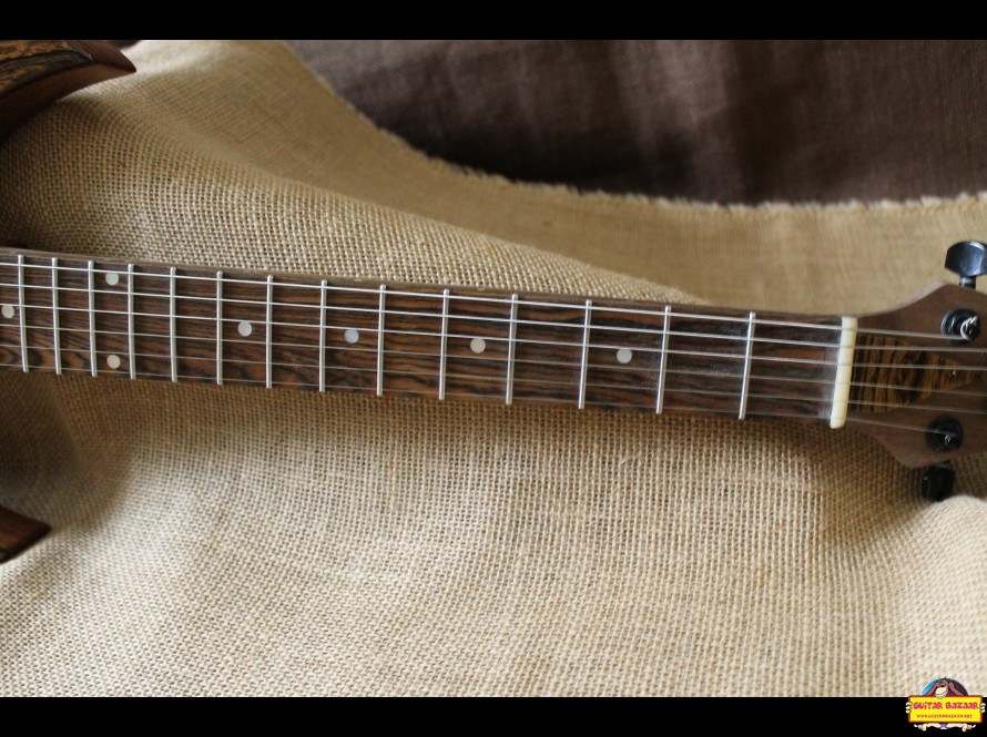 QA Guitars Iyr Bocote