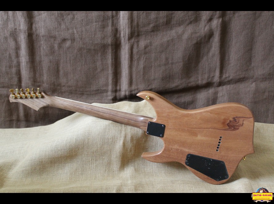 QA Guitars Iyr Lacewood