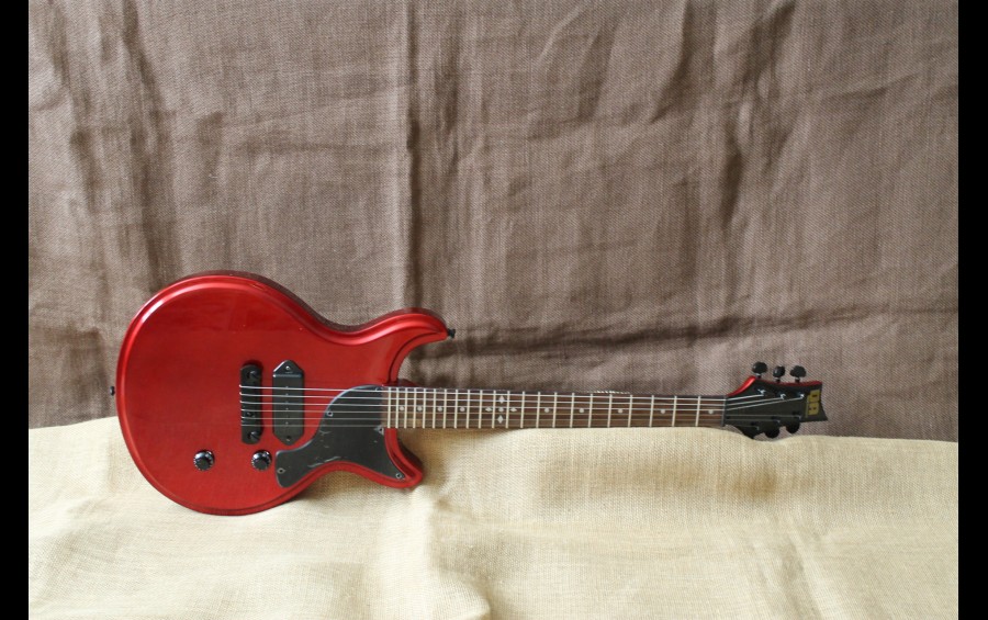 QA Guitars Cardinal S